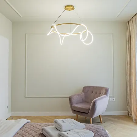 Cozy Premium Collection - Studios & Suites Bucharest-2